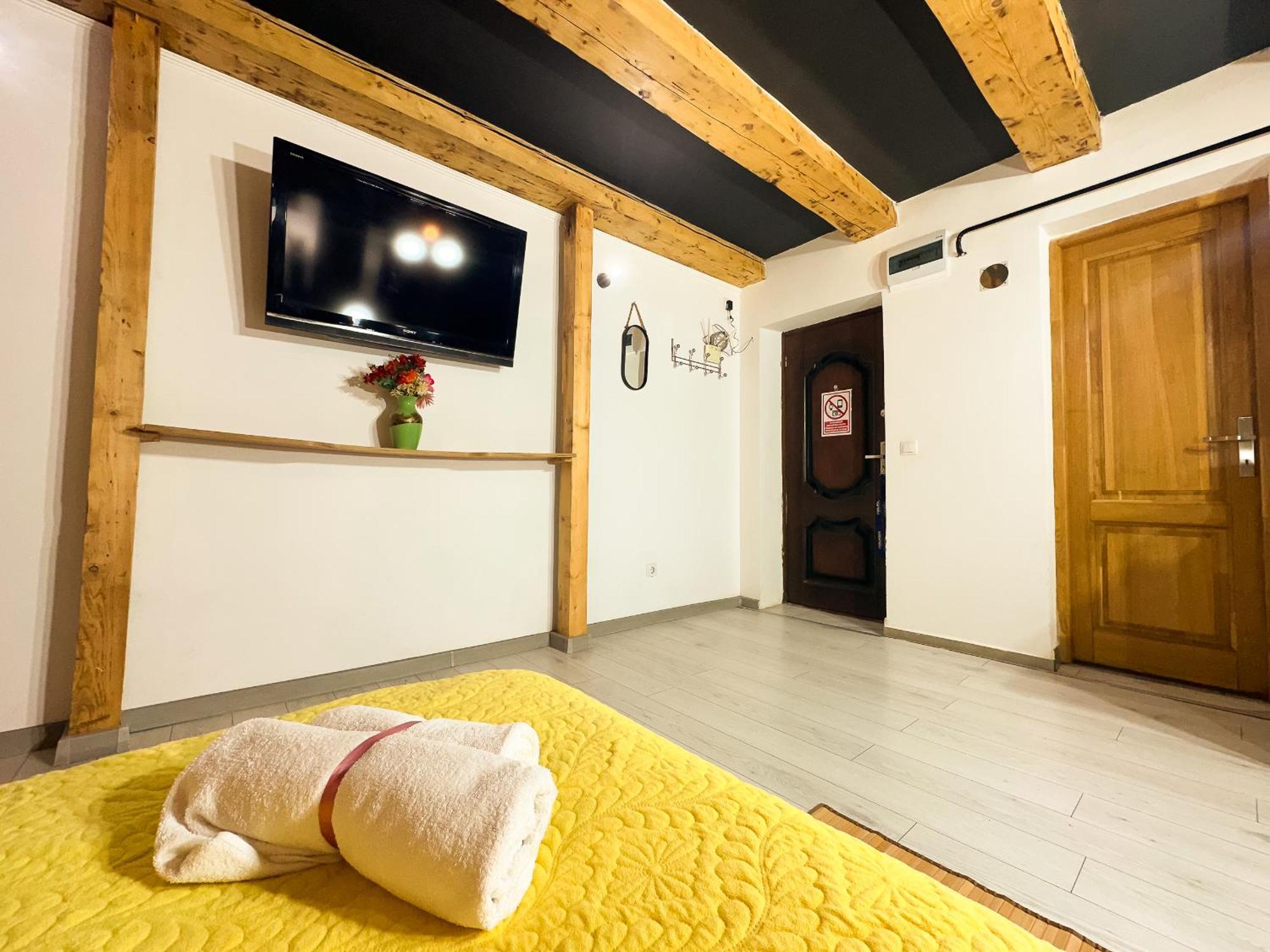 Venus Central Lux Studio Craiova Exterior photo